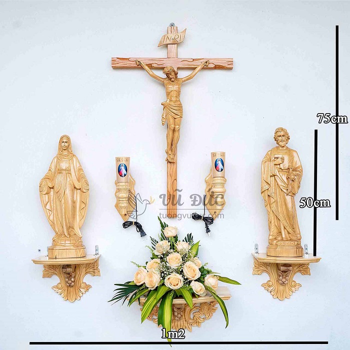 3-ban-tho-chua-bang-go-de-hoa-van-tach-roi Bàn thờ Chúa bằng gỗ, đế hoa văn tách rời